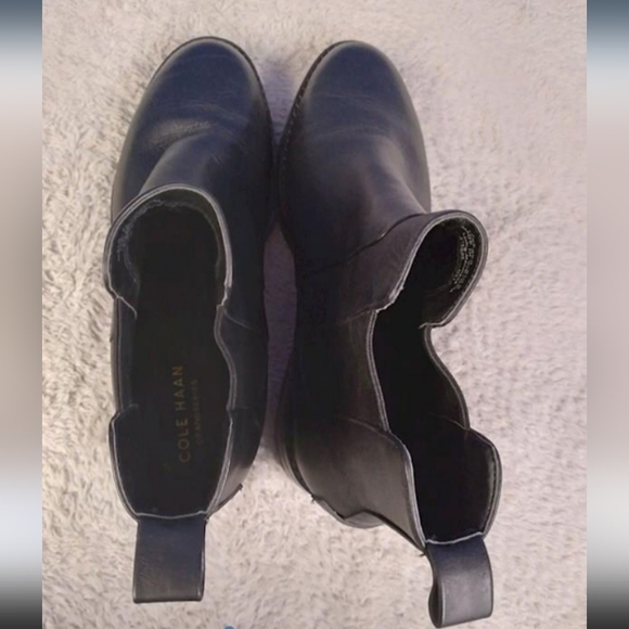 Cole Haan Grandseries Waterproof Ankle Chelsea Boot | 6.5 | Black - Picture 3 of 6
